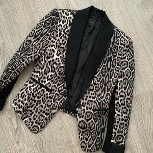 Classy BCBG Bowie Animal Print Blazer